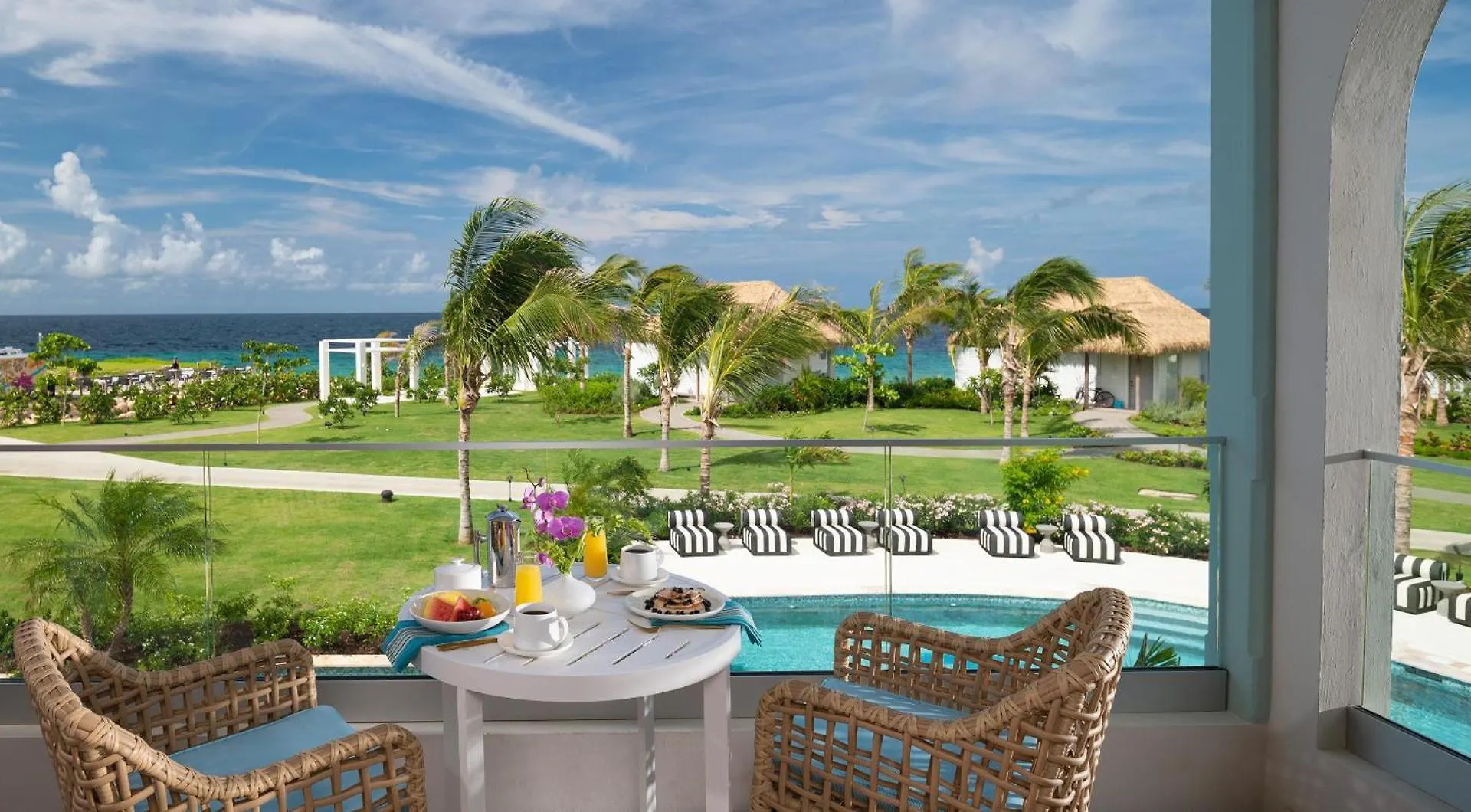 ***** Resort Sandals Royal Curacao All Inclusive Couples Only Newport Curaçao