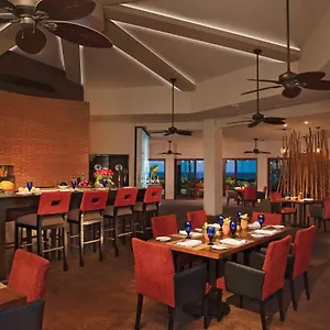 Resort Altitude At Krystal Grand *****